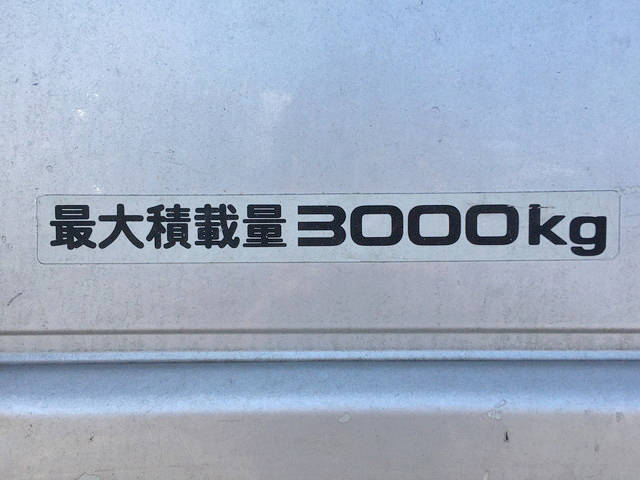 いすゞエルフ平ボディ小型（2t・3t）[写真17]