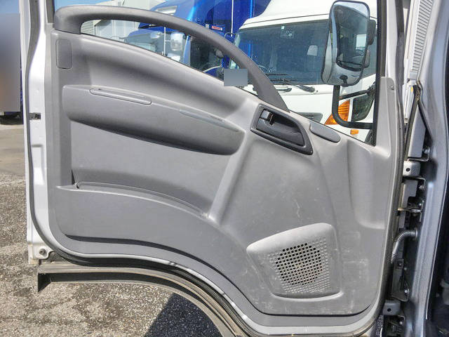 いすゞエルフ平ボディ小型（2t・3t）[写真25]