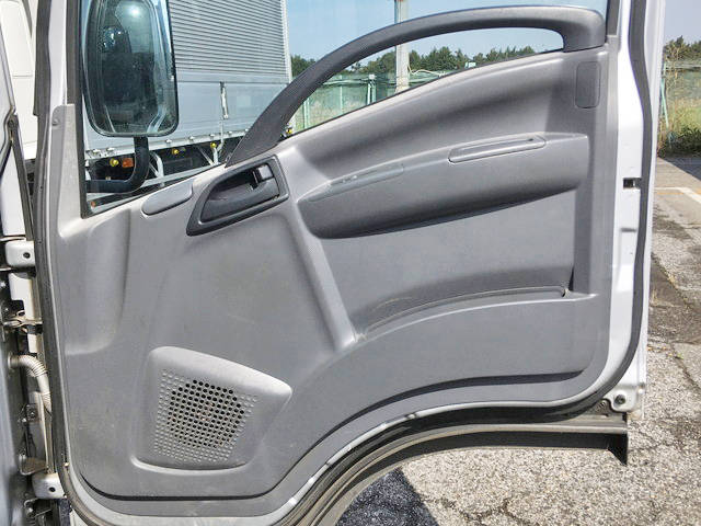 いすゞエルフ平ボディ小型（2t・3t）[写真26]