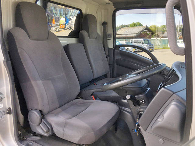 いすゞエルフ平ボディ小型（2t・3t）[写真28]