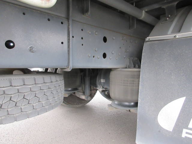 三菱ふそうファイターアルミバン中型（4t）[写真13]