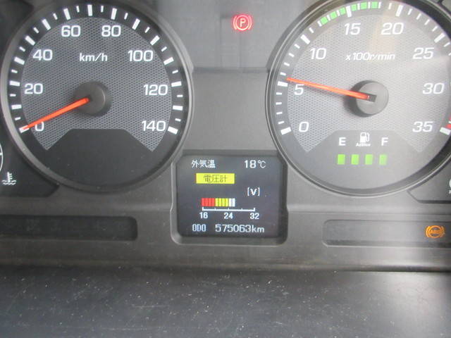 三菱ふそうファイターアルミバン中型（4t）[写真19]