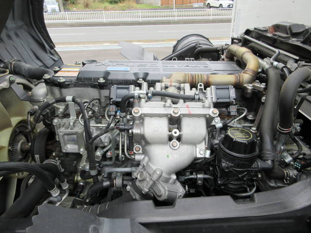 三菱ふそうファイターアルミバン中型（4t）[写真21]