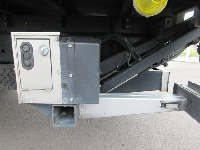 三菱ふそうファイターアルミバン中型（4t）[写真26]