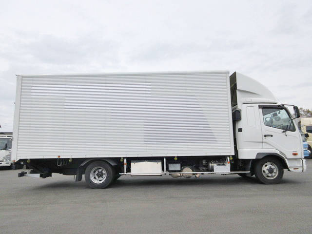 三菱ふそうファイターアルミバン中型（4t）[写真06]
