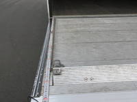 三菱ふそうファイターアルミバン中型（4t）[写真09]