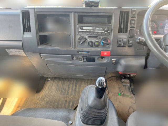 日産アトラス平ボディ小型（2t・3t）[写真30]