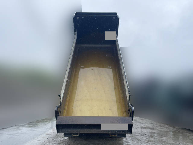 いすゞギガダンプ大型（10t）[写真11]