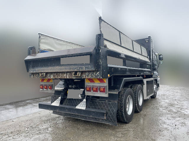 いすゞギガダンプ大型（10t）[写真02]