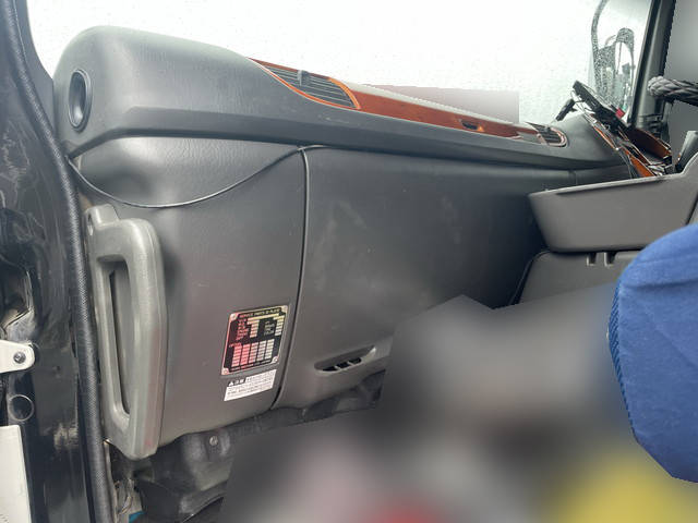 いすゞギガダンプ大型（10t）[写真26]