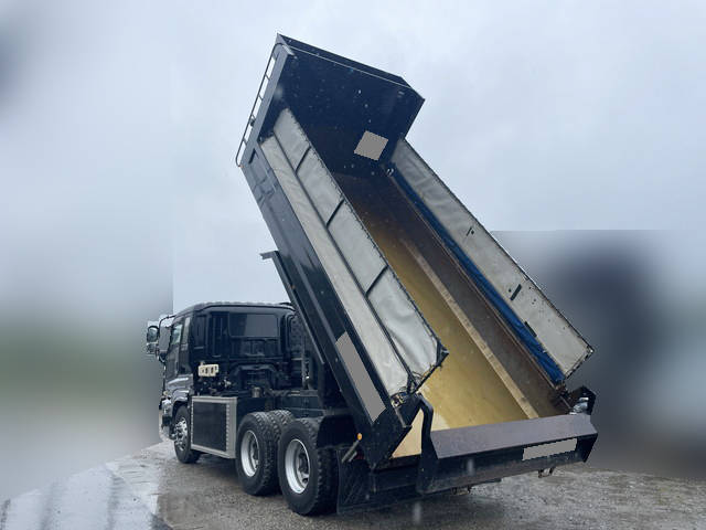 いすゞギガダンプ大型（10t）[写真06]