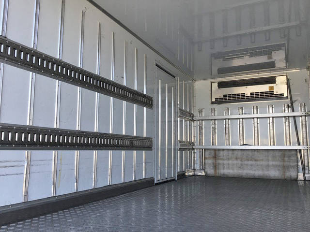 三菱ふそうキャンター冷凍車（冷蔵車）小型（2t・3t）[写真14]