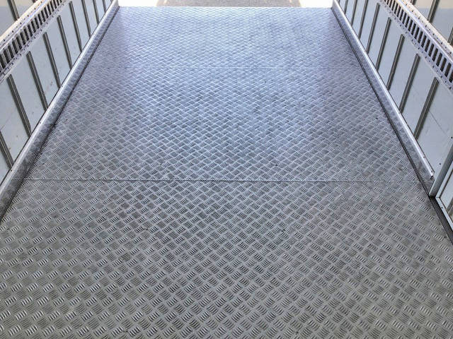 三菱ふそうキャンター冷凍車（冷蔵車）小型（2t・3t）[写真17]