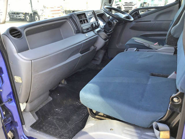 三菱ふそうキャンター冷凍車（冷蔵車）小型（2t・3t）[写真31]