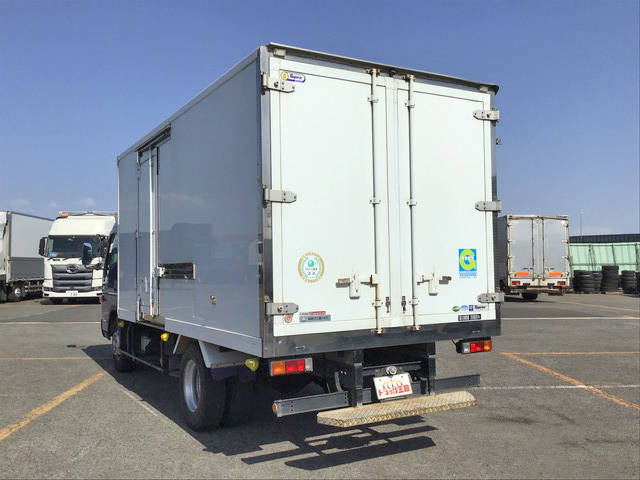 三菱ふそうキャンター冷凍車（冷蔵車）小型（2t・3t）[写真04]