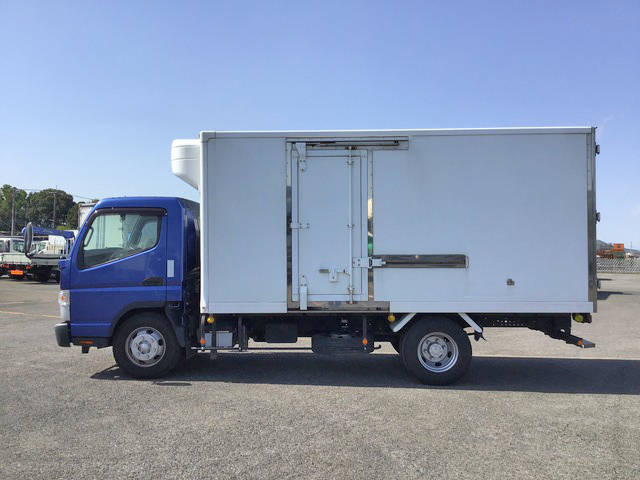 三菱ふそうキャンター冷凍車（冷蔵車）小型（2t・3t）[写真05]