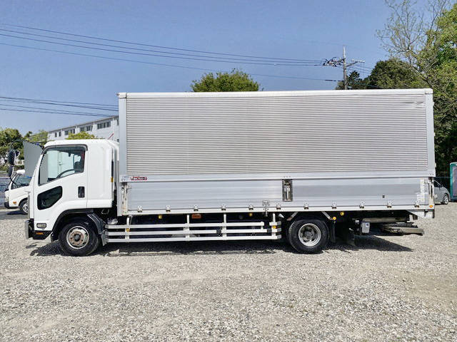 いすゞフォワードアルミウイング増トン（6t・8t）[写真16]