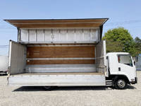 いすゞフォワードアルミウイング増トン（6t・8t）[写真19]