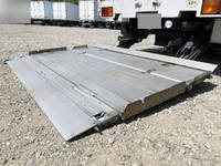 いすゞフォワードアルミウイング増トン（6t・8t）[写真22]