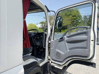 いすゞフォワードアルミウイング増トン（6t・8t）[写真31]