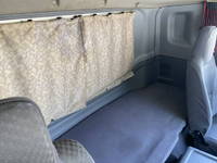 いすゞフォワードアルミウイング増トン（6t・8t）[写真34]