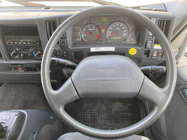 いすゞフォワードアルミウイング増トン（6t・8t）[写真35]