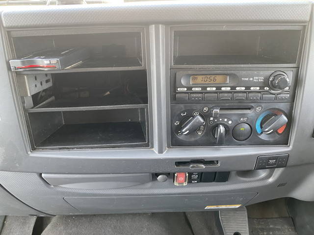 いすゞフォワードアルミウイング増トン（6t・8t）[写真37]