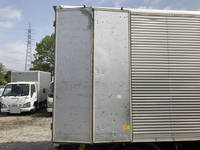 三菱ふそうキャンターアルミバン小型（2t・3t）[写真11]