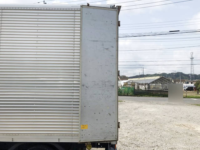 三菱ふそうキャンターアルミバン小型（2t・3t）[写真12]