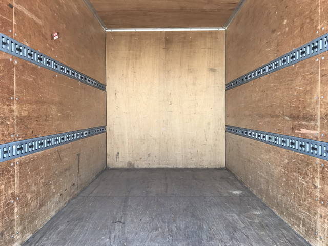 三菱ふそうキャンターアルミバン小型（2t・3t）[写真14]