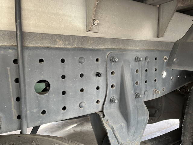 三菱ふそうキャンターアルミバン小型（2t・3t）[写真22]