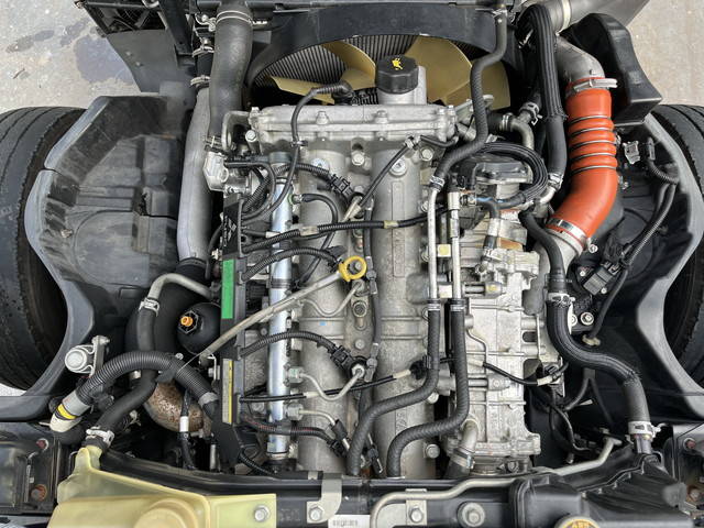 三菱ふそうキャンターアルミバン小型（2t・3t）[写真25]