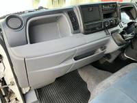 三菱ふそうキャンターアルミバン小型（2t・3t）[写真31]