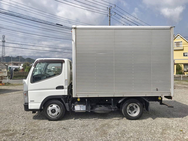 三菱ふそうキャンターアルミバン小型（2t・3t）[写真05]