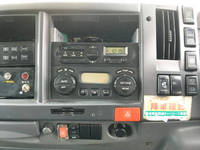 いすゞエルフ冷凍車（冷蔵車）小型（2t・3t）[写真34]