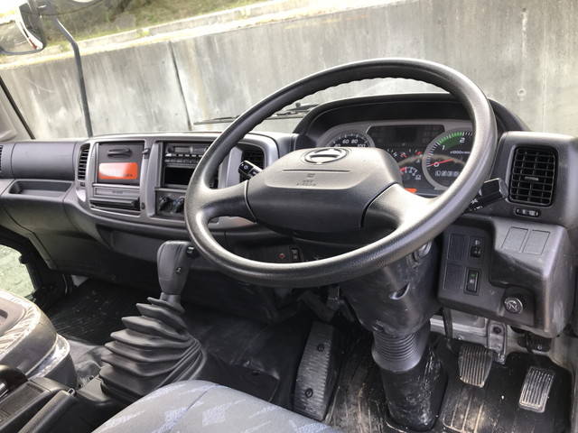 日野レンジャークレーン4段中型（4t）[写真33]