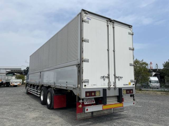 三菱ふそうスーパーグレートアルミウイング大型（10t）[写真04]