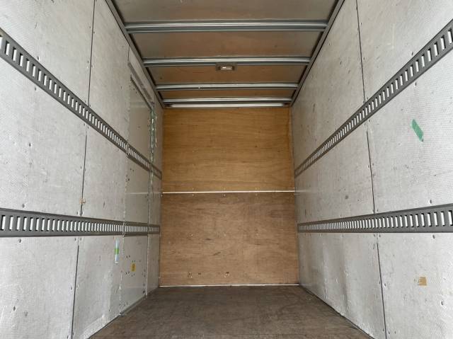 いすゞエルフアルミバン小型（2t・3t）[写真10]