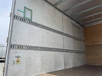 いすゞエルフアルミバン小型（2t・3t）[写真13]