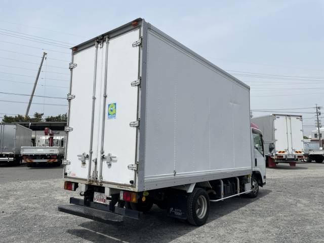 いすゞエルフアルミバン小型（2t・3t）[写真02]