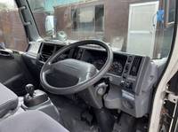 いすゞエルフアルミバン小型（2t・3t）[写真27]