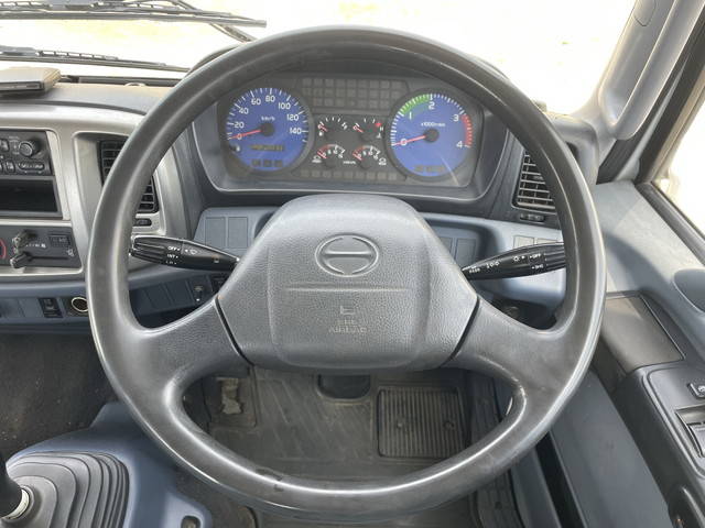 日野レンジャーセーフティローダー中型（4t）[写真34]