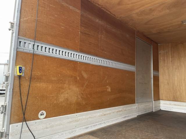 日産アトラスアルミバン小型（2t・3t）[写真18]