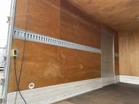 日産アトラスアルミバン小型（2t・3t）[写真18]