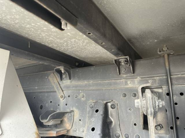 日産アトラスアルミバン小型（2t・3t）[写真25]