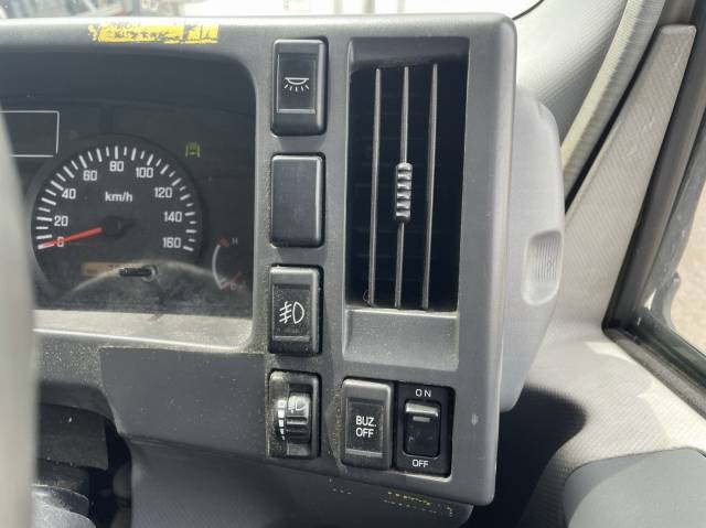 日産アトラスアルミバン小型（2t・3t）[写真38]