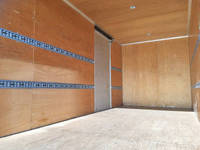 三菱ふそうキャンターアルミバン小型（2t・3t）[写真11]