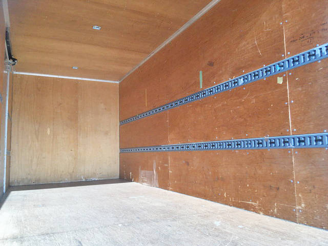 三菱ふそうキャンターアルミバン小型（2t・3t）[写真12]