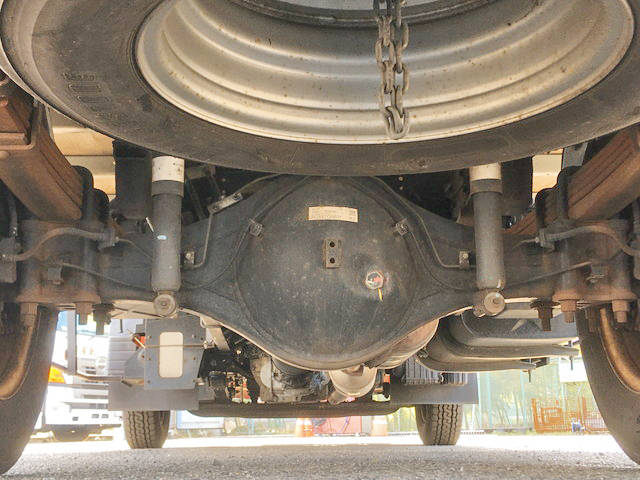 三菱ふそうキャンターアルミバン小型（2t・3t）[写真21]