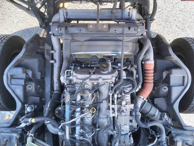 三菱ふそうキャンターアルミバン小型（2t・3t）[写真22]